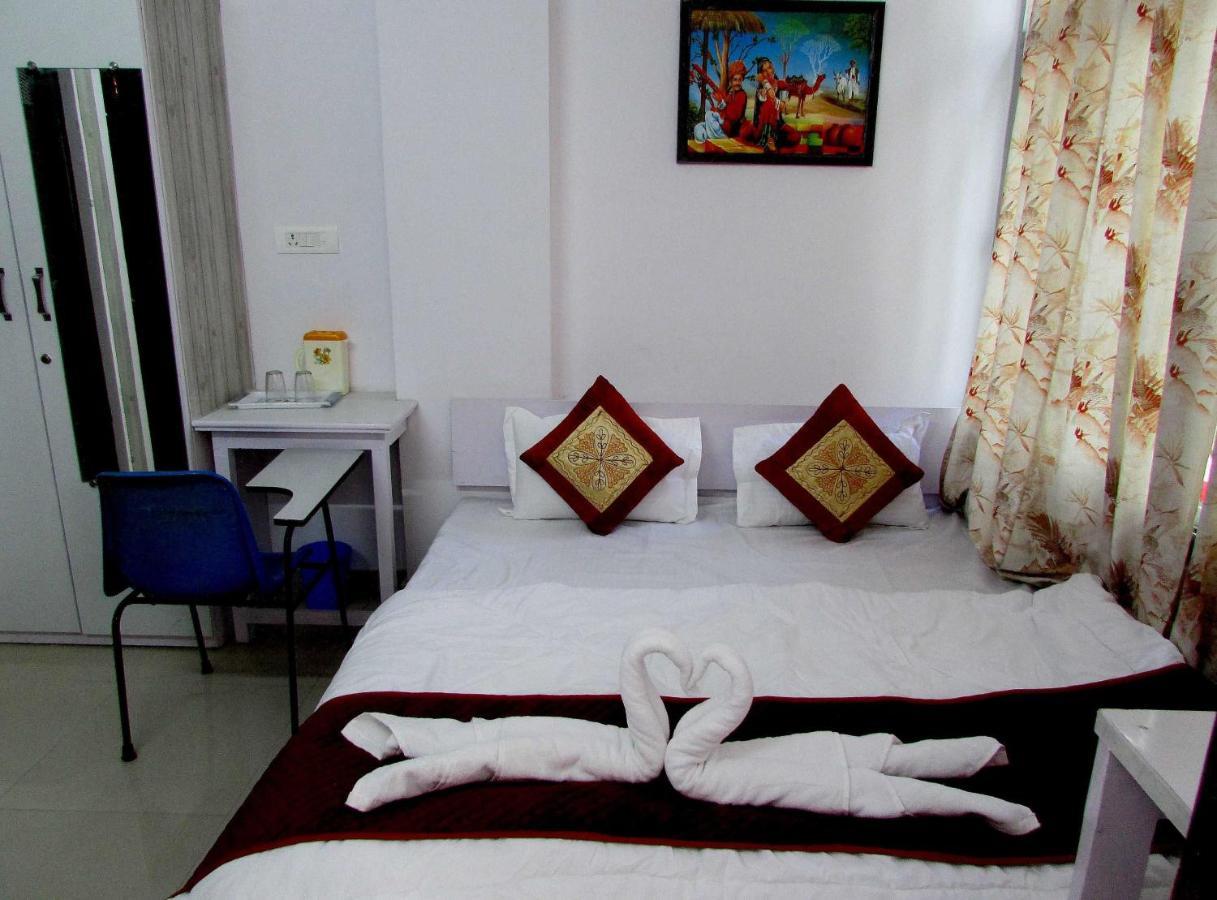 Ashish Guest House, Goverdhan Vilas Udaipur Buitenkant foto