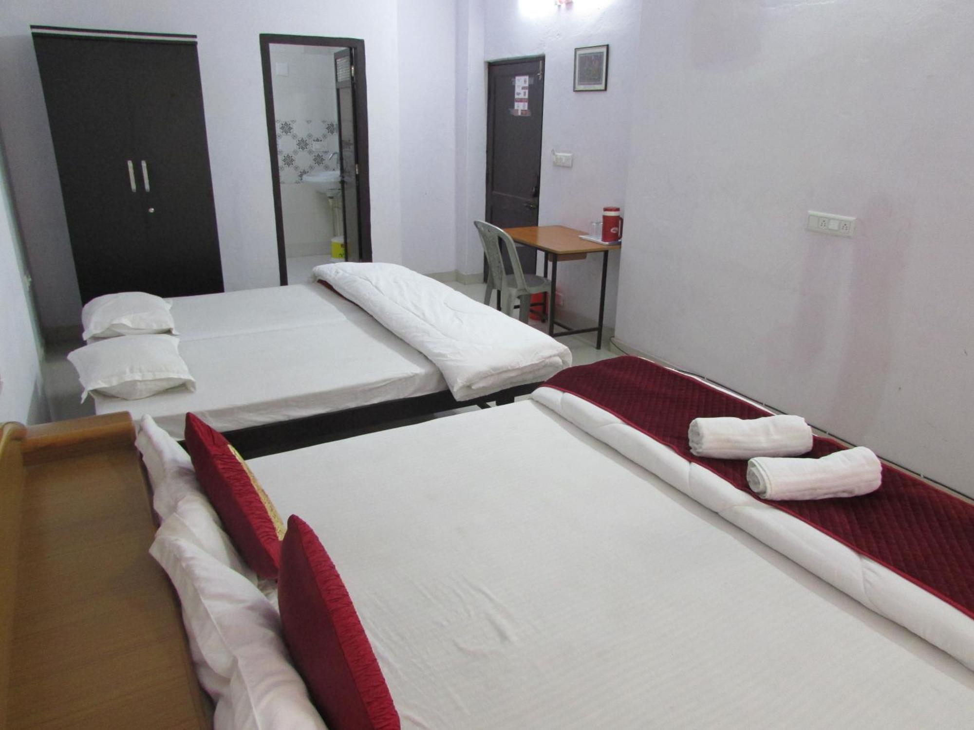 Ashish Guest House, Goverdhan Vilas Udaipur Buitenkant foto