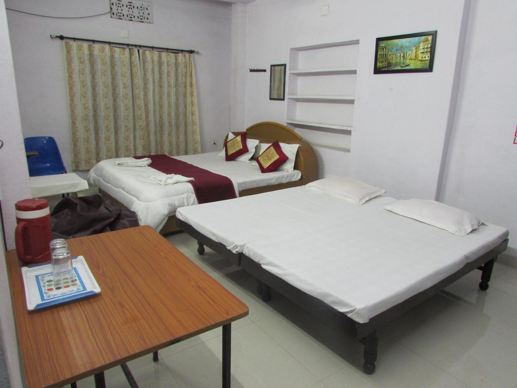 Ashish Guest House, Goverdhan Vilas Udaipur Buitenkant foto