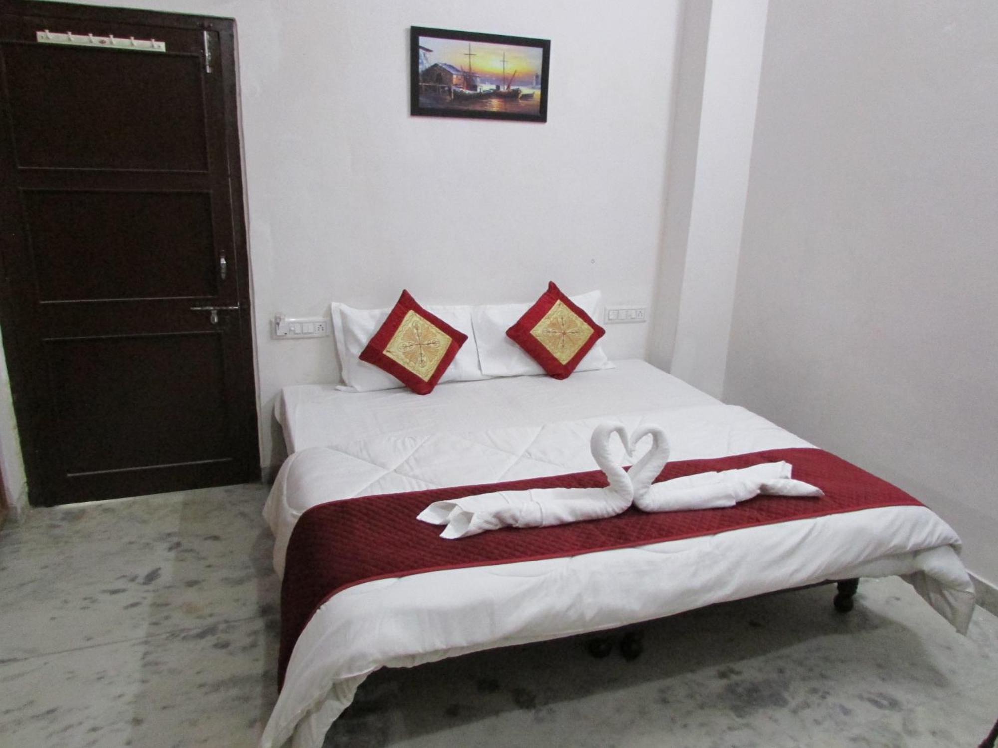 Ashish Guest House, Goverdhan Vilas Udaipur Buitenkant foto